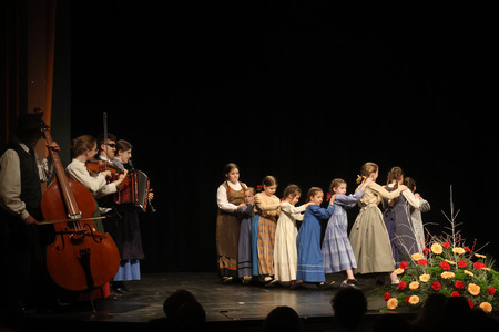 Območno srečanje otroških folklornih skupin RINGARAJA 21 Foto Ljubo Vukelič